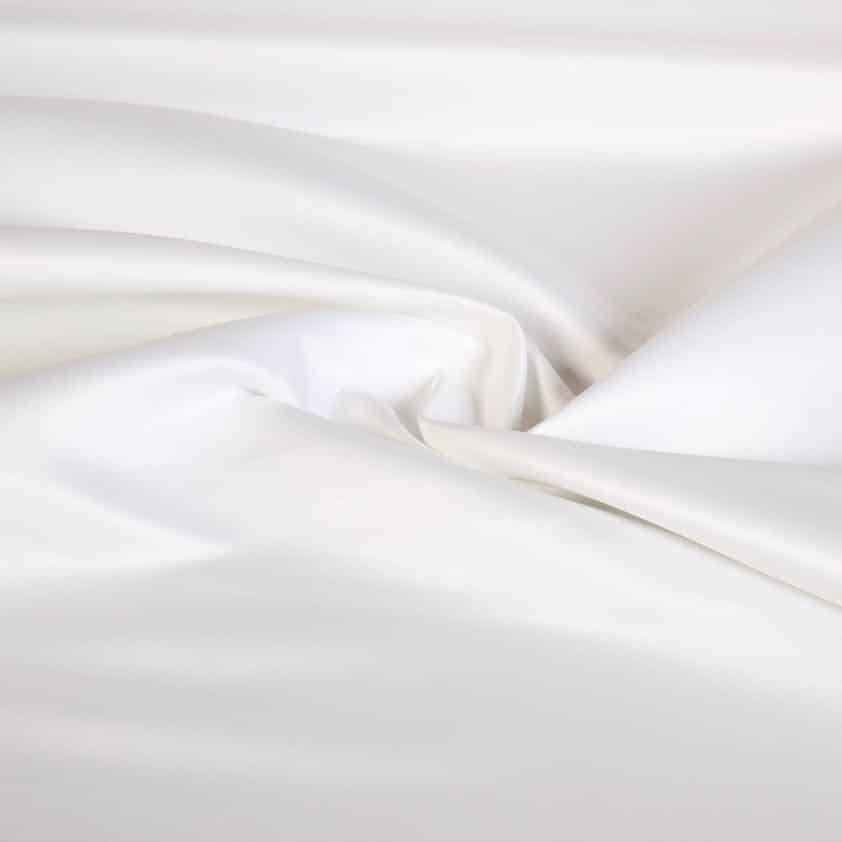 Brautsatin Deluxe off white